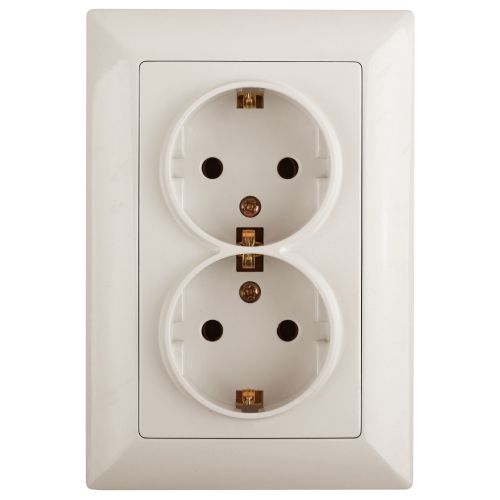 Удлинитель на пластик. катушке 4х40м с заземл. KAT-3x1.5-40m Greenline ПВС 3х1.5 Эра Б0065132