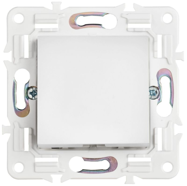 Вывод кабеля SKANDY SK-O01W арктич. бел. IEK SK-VK10-0-K01