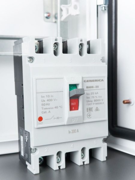 Выключатель автоматический 3п 200А 25кА ВА66-35 GENERICA SAV30-3-0200-G