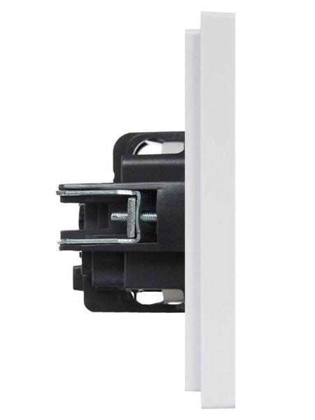 Розетка СП FORTE&PIANO FP216 16А с заземл. без защ. шторок винт. крепл. бел. IEK FP-R11-16-K01