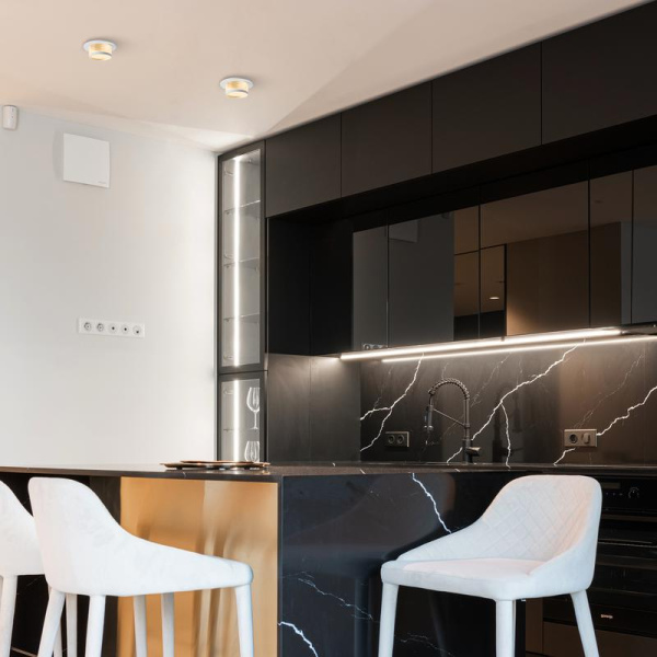 Светильник 233 10Вт GU10х1 IP20 спот Voltega VGL7233DLB-01W