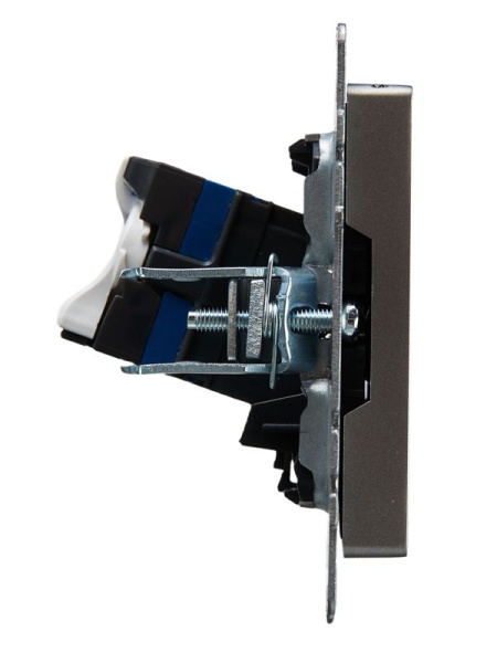 Розетка компьютерная СП RJ45 кат.6 BRITE РК11-БрС механизм сталь IEK BR-K10-2-K46