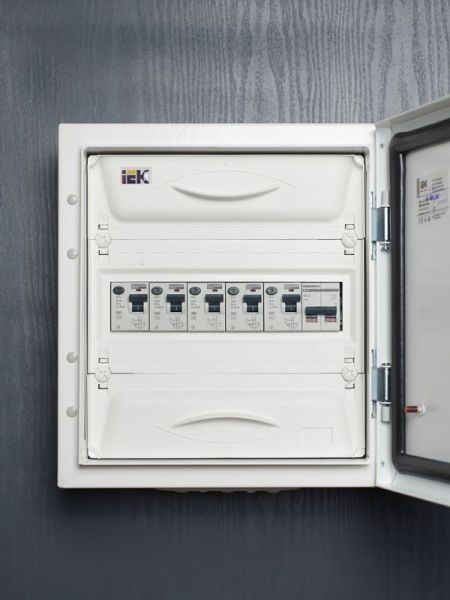 Выключатель дифференциального тока (УЗО) 2п 25А 30мА тип AC ВД1-63 GENERICA MDV15-2-025-030