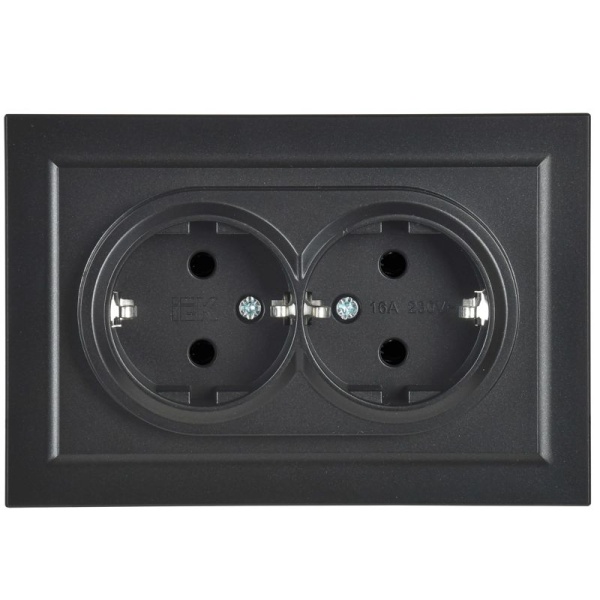 Розетка 2-м СП BRITE РС12-3-БрЧ 16А в сборе с заземл. без защ. шторок черн. IEK BR-R21-16-K02-F