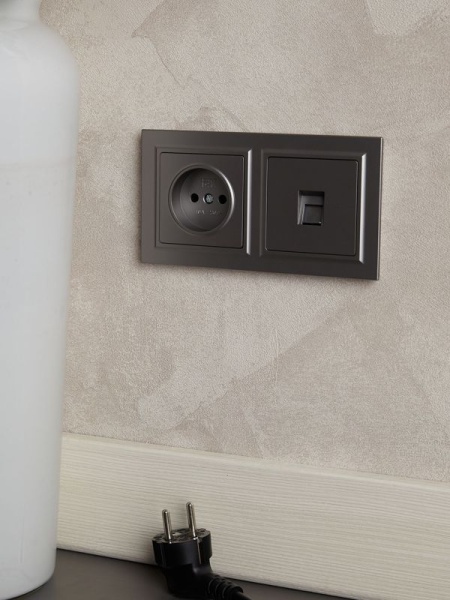 Розетка компьютерная СП RJ45 кат.6 BRITE РК11-БрС механизм сталь IEK BR-K10-2-K46